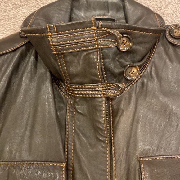 Danier vintage leather jacket. - Picture 4 of 8